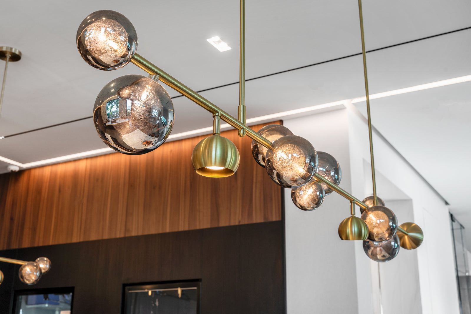Brass, Bronze or Blackened Metal? Pairing Hardware With Hand-Blown Glass