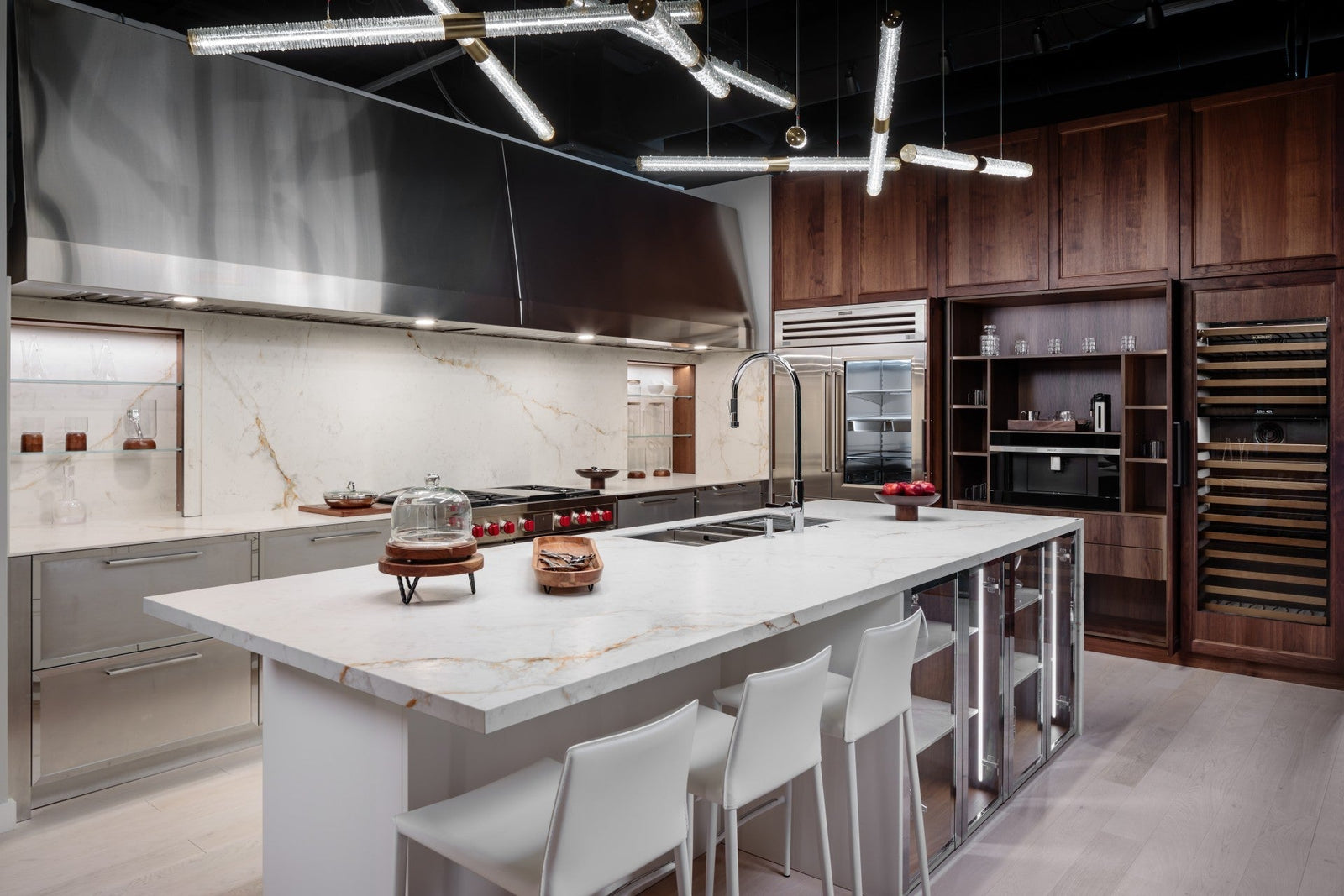 How to Choose Lighting Hardware That Complements Modern Architecture